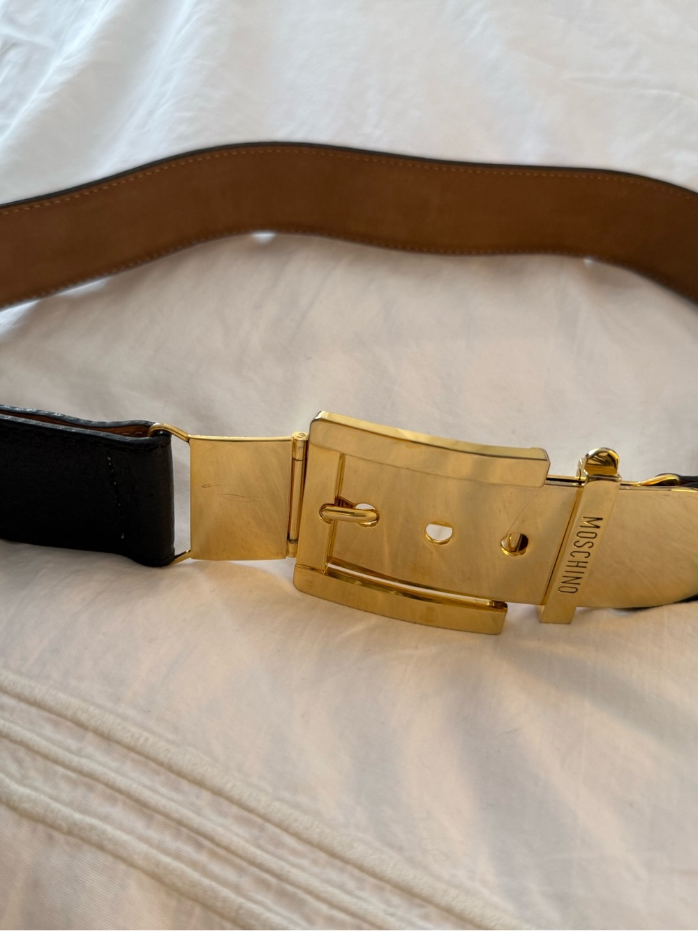 AUTHENTIC MOSCHINO Vintage90s black leather Belt Gold-Tone buckle closure size L - Picture 5 of 8